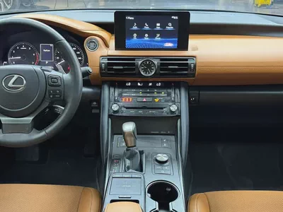 Lexus IS 300 2025-8