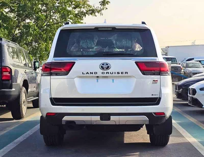 Toyota Land Cruiser GR SPORT || 3.5L PETROL V6 | RADAR | REAR ENTERTAINMENT SCREEN | SUNROOF | COOL BOX (CODE#LC3HGR)-3