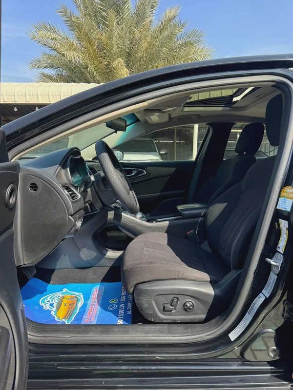 Chrysler 200 200C 2015 - American Specs - GCC Resale