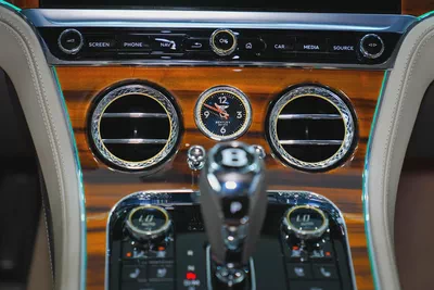 2019 - Bentley Continental GT V12 - GCC for 399,000.00 AED-17