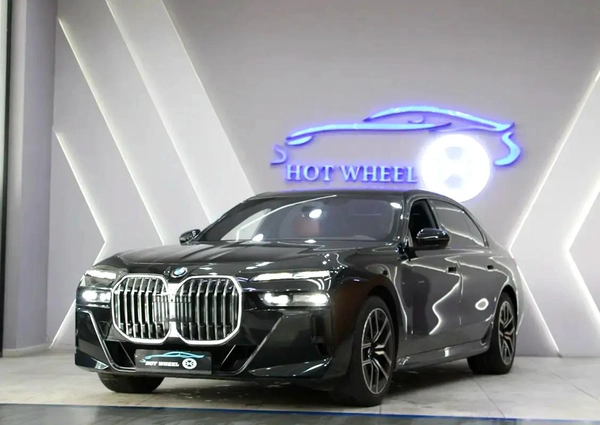 BMW 7 Series 735 2023 for 299,000.00 AED