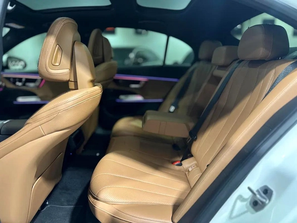 Mercedes-Benz E200 AMG | 2026 | HEAD UP DISPLAY l Fully Loaded | Zero Mileage | Under Warranty.