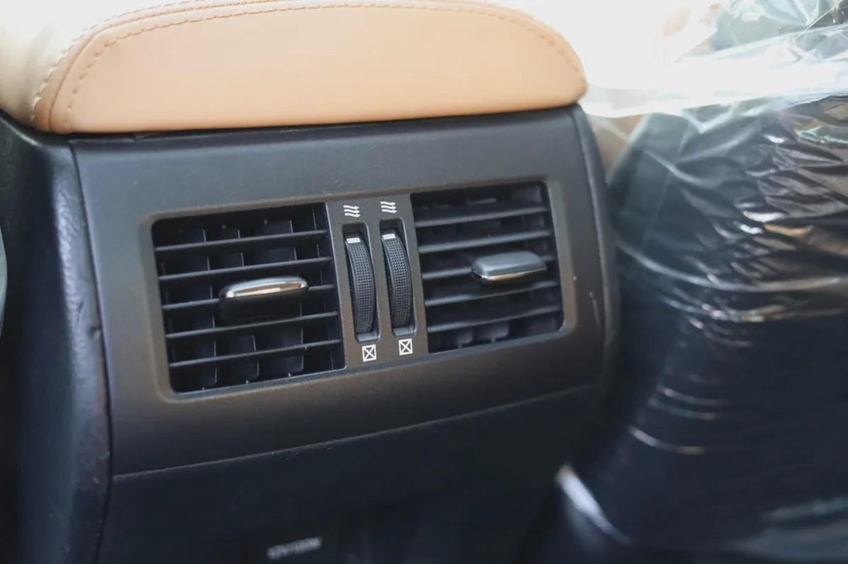 Used Lexus LS 460 4 door 4.6L SWB 2014-2-2