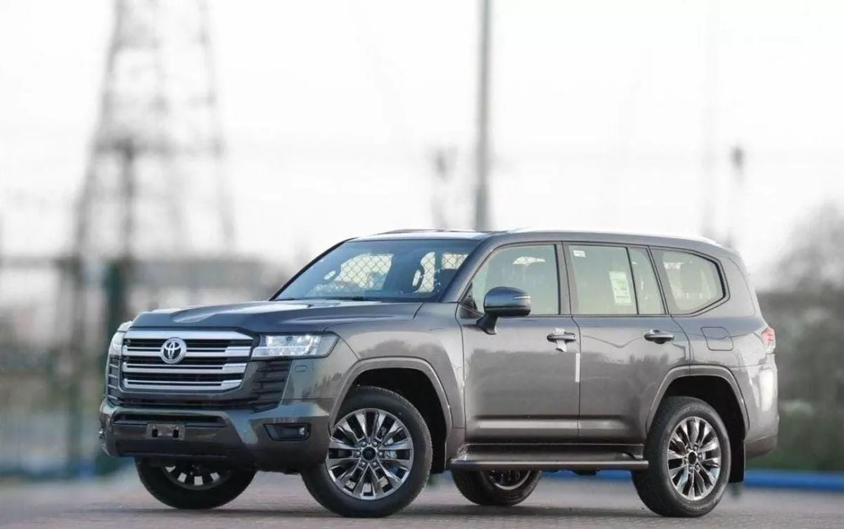 Toyota Land Cruiser GXR Toyota lc300 GXR 3.5L PETROL 2025
