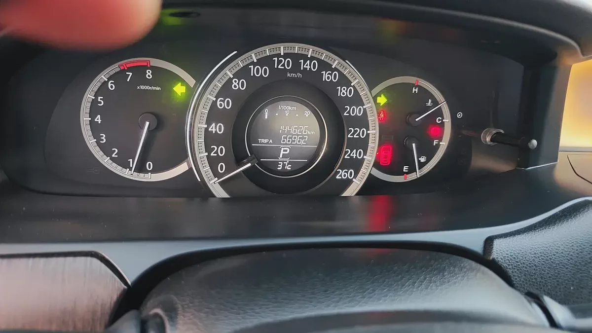 2014 Honda Accord GCC Specs - Well Maintained-9-9