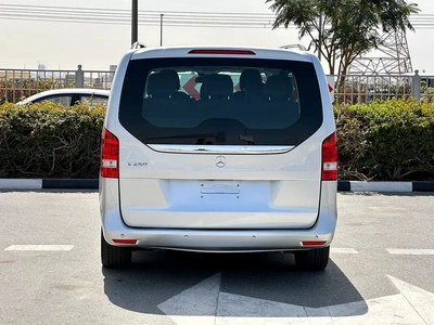 Mercedes Benz V250 2019 GCC-7