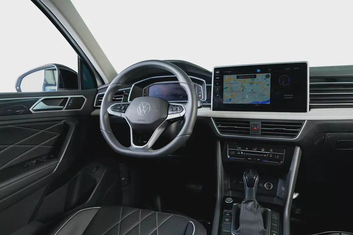 Tiguan 300 TSI Long Wheelbase-Low Mileage-Like New-Low Fuel Consumption-Comfort-11-11