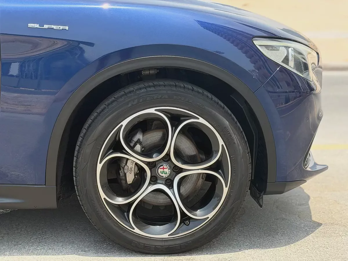Pristine Condition | 2020 Alfa Romeo Stelvio Super | GCC Specs-3-3