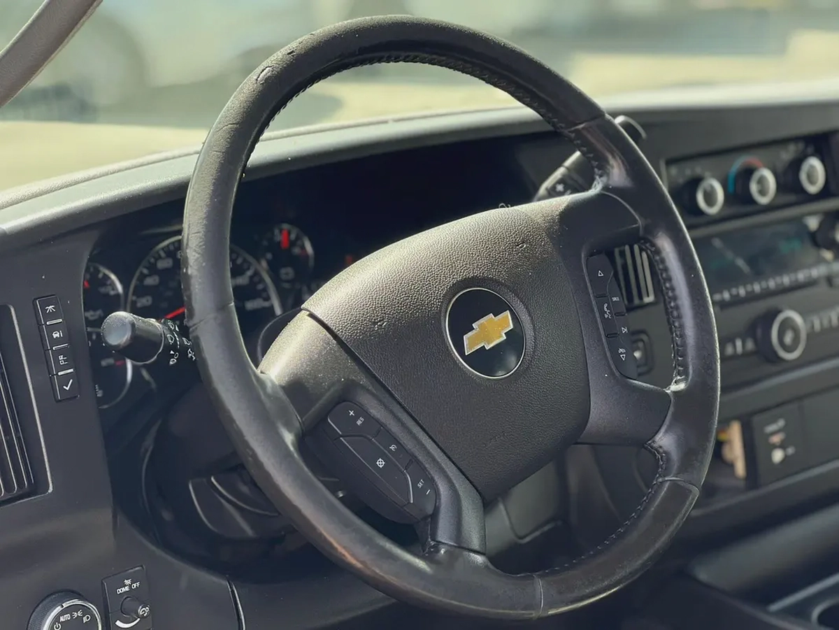 2020 Chevrolet Express | 15 Seaters | V8 | Ref#1024-15-15