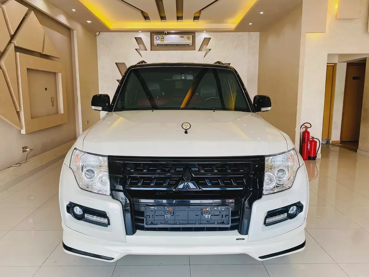 Mitsubishi Pajero 2020 Signature Edition | GCC Specs | Low Mileage | Excellent Condition