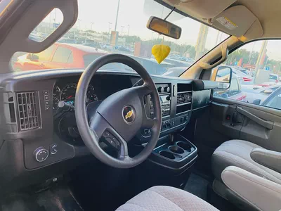 2018 Chevrolet Express LT | GCC Specs | Well Maintained-10