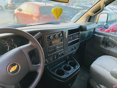 2018 Chevrolet Express LT | GCC Specs | Well Maintained-12