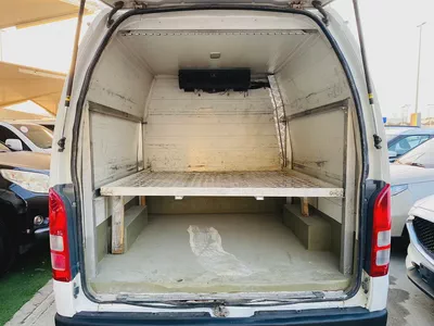 2018 Chevrolet Express LT | GCC Specs | Well Maintained-6