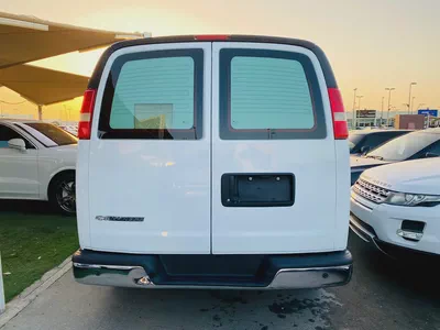 2018 Chevrolet Express LT | GCC Specs | Well Maintained-8