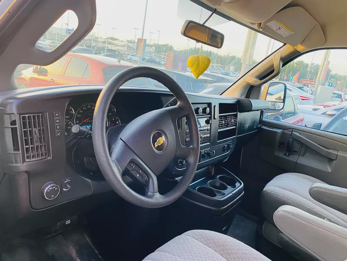 2018 Chevrolet Express LT | GCC Specs | Well Maintained-10-10
