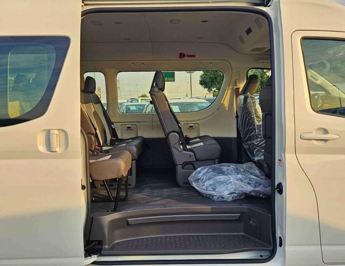 Toyota Hiace GL TOYOTA HIACE HIGHROOF GL / A/T / 2.8L V4 DIESEL / DVD CAMERA / 13 SEATER (CODE# HRDAGLJ )-14-0