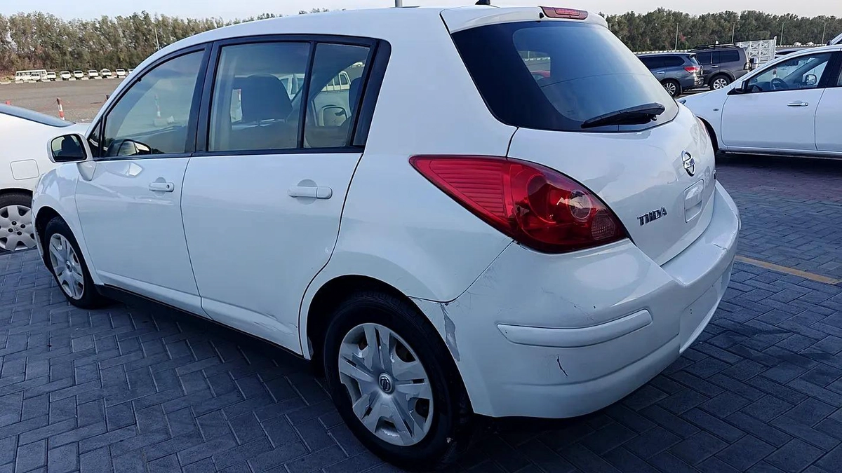 Nissan Tiida 2013 GCC Specs - Reliable and Economical-12-12