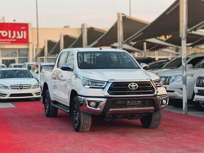 2025 | Toyota Hilux | 4X4 | Manual | GCC | Ref#892-0