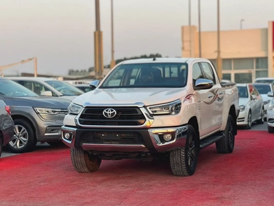 2025 | Toyota Hilux | 4X4 | Manual | GCC | Ref#892-2
