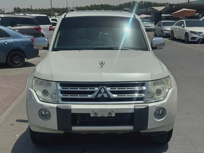 Pajero 2010 fullopshin white color GCZc Calen car-0