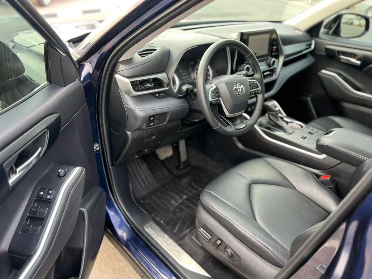 Toyota Highlander LTD HEV 2023 Toyota Highlander Hybrid Full Option - 2.5L V4 - Sunroof - Rear Camera & Radar Leather Sea-9-0