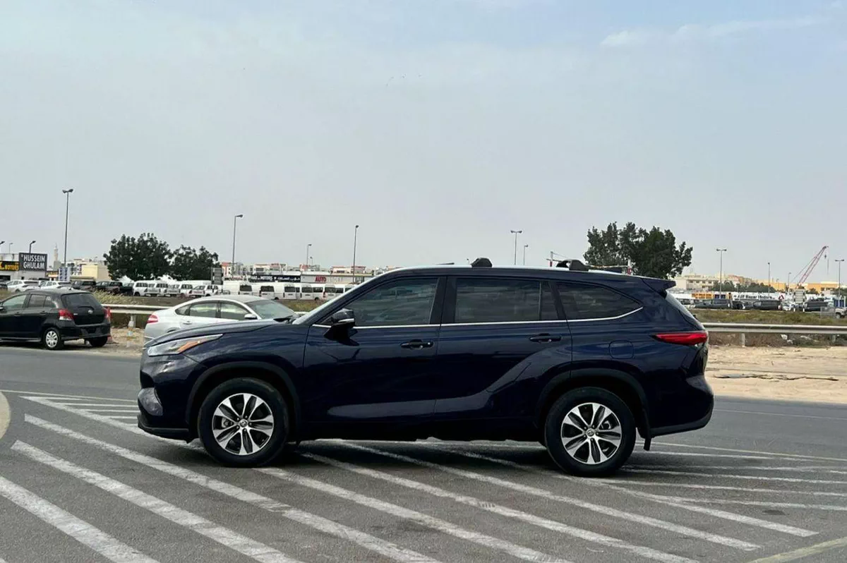 Toyota Highlander LTD HEV 2023 Toyota Highlander Hybrid Full Option - 2.5L V4 - Sunroof - Rear Camera & Radar Leather Sea-3-0