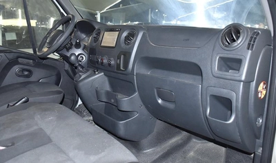 Renault Master ( 2020 Model ) in White Color GCC Specs-5