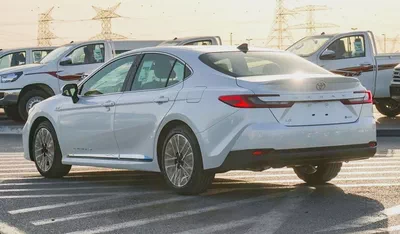 2026 - CAMRY LE 2.5L HYBRID WITH PANORAMIC ROOF - GCC-3