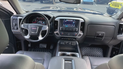 GMC sierra pick up V8 GCC original paint 100% free Accident very well maintained no issues-8