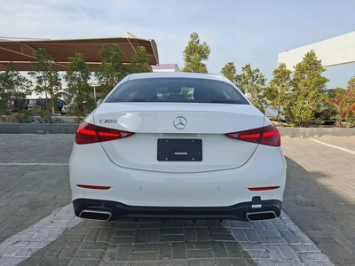 Mercedes-Benz C300 AMG 2023 full option-4