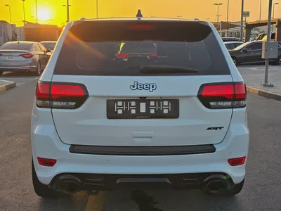 جيب كراند شيروكي 2014 مواصفات خليجية SRT 6.4 بحالة جيدة-6