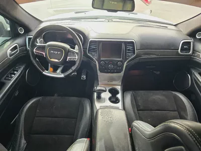 جيب كراند شيروكي 2014 مواصفات خليجية SRT 6.4 بحالة جيدة-7