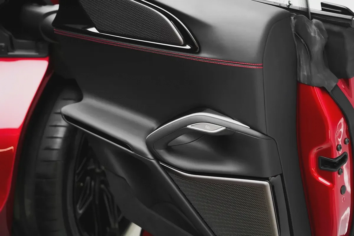 2025 FERRARI PUROSANGUE NOVITEC-15-15