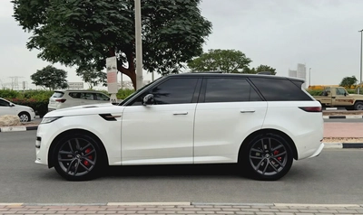 2024 Range Rover Sport P400 HSE Dynamic, Dealer Warranty, GCC Specifications-3