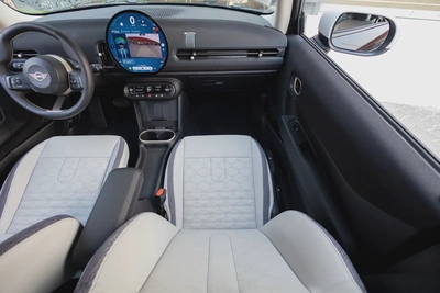 MINI Hatch Cooper 2026-13