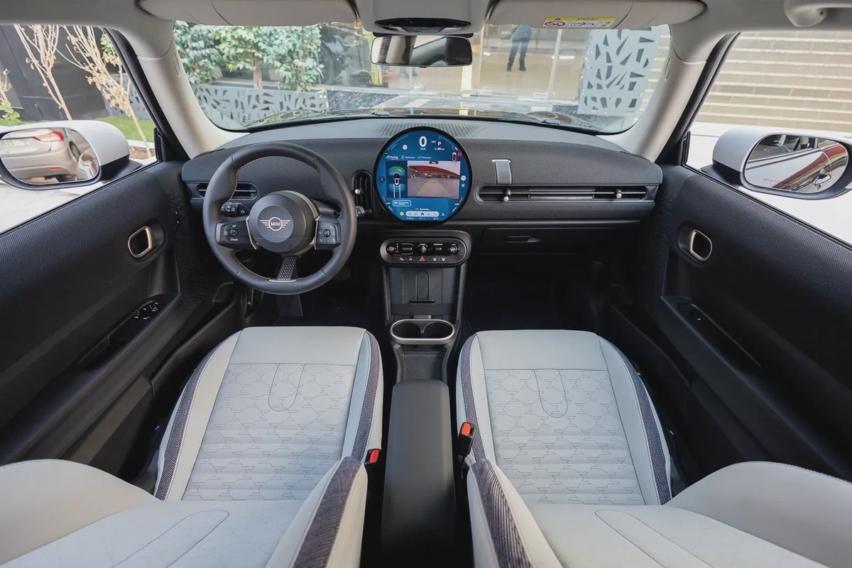 MINI Hatch Cooper 2026-7-7