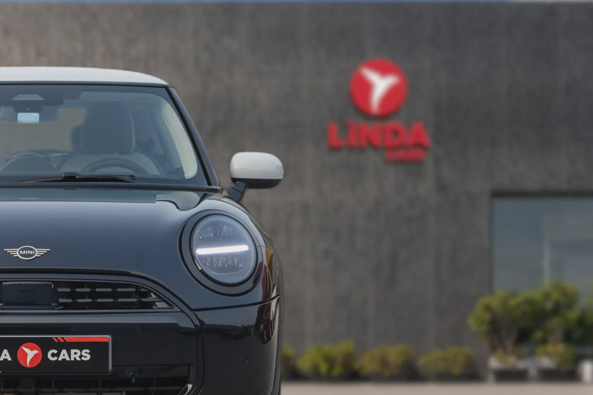 MINI Hatch Cooper 2026-12-12