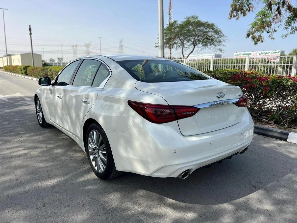 Infiniti Q50 Luxe 3.0L-15-15
