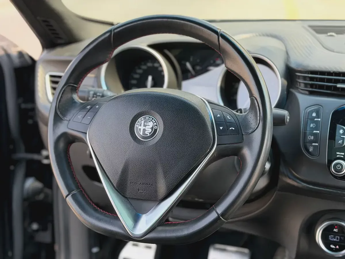 Pristine 2021 Alfa Romeo Giulietta Veloce | GCC Specs-5-5