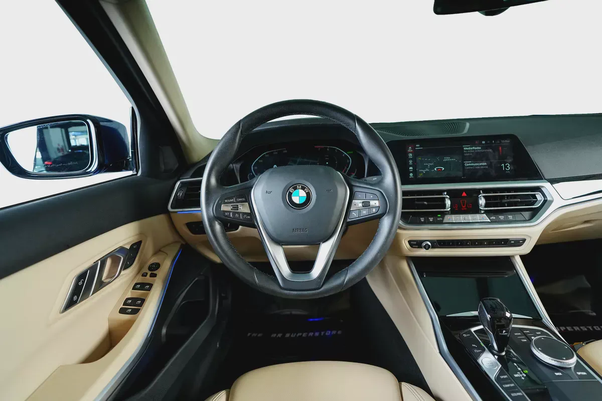 BMW 320i-Luxury Package-GCC- BMW Warranty and Service Package Until 2027-14-14