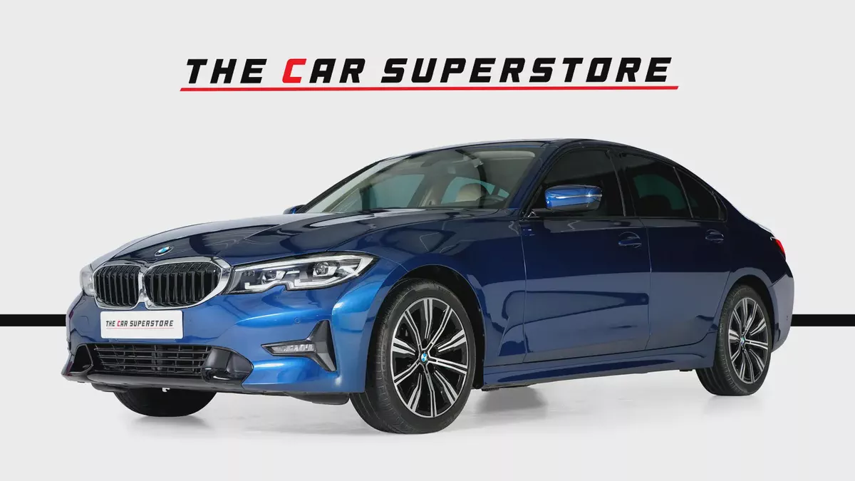 BMW 320i-Luxury Package-GCC- BMW Warranty and Service Package Until 2027-3-3