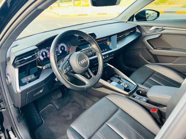 Audi A3 PREMIUM 40 TFSI S TRONIC