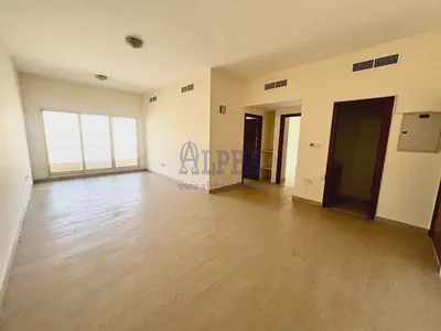 Large 1 BR | Behind The Mall | Spacios Apartment-2