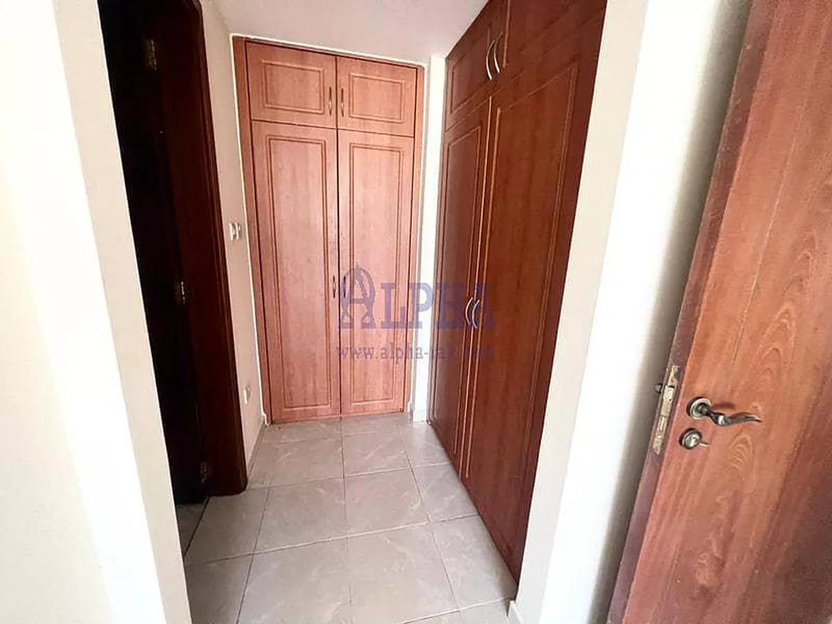 Large 1 BR | Behind The Mall | Spacios Apartment-8-8