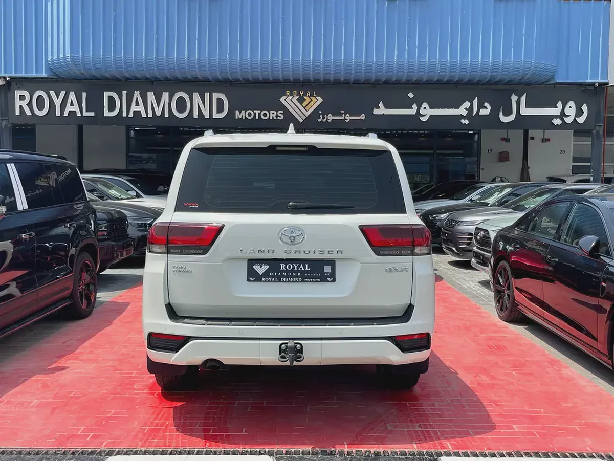 Toyota Land Cruiser GXR Twin TURBO 3.5L GCC 2025 Under warranty From Agency-4-4