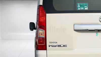 Toyota Hiace GL-8