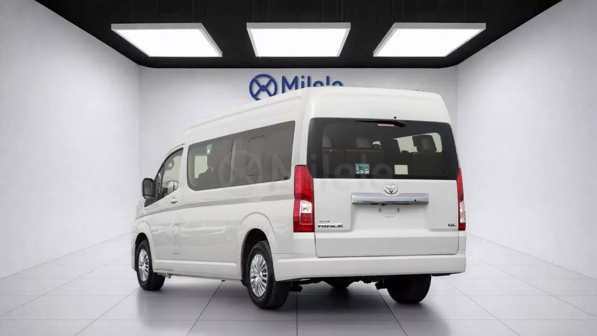 Toyota Hiace GL-6-0