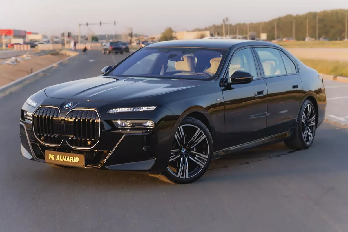 BMW 735i M Sport Individual – 2026 | GCC | Only 2,188 KM | AED 399,000