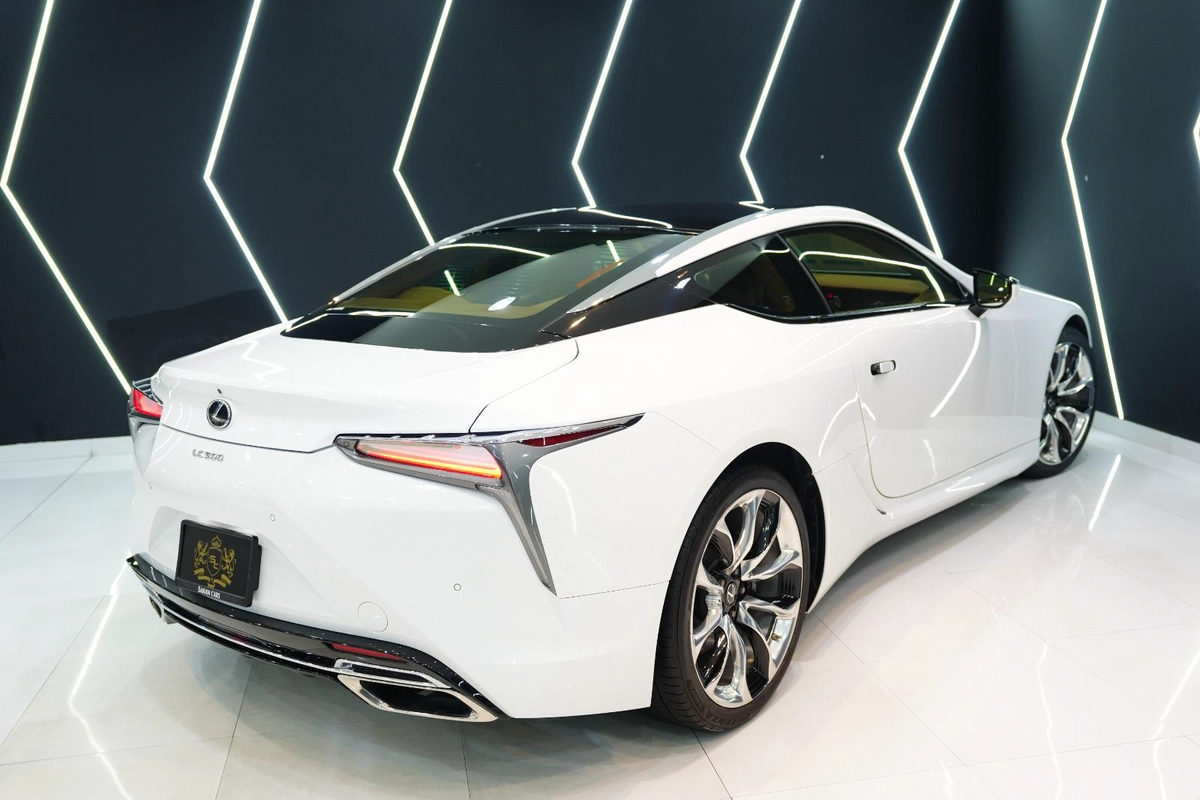 Lexus LC 500 Carbon Edition 2021-12-12