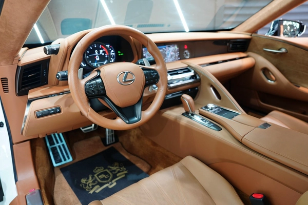 Lexus LC 500 Carbon Edition 2021